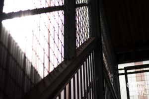 千葉刑務所_階段_生原かれん